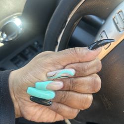 Nail World