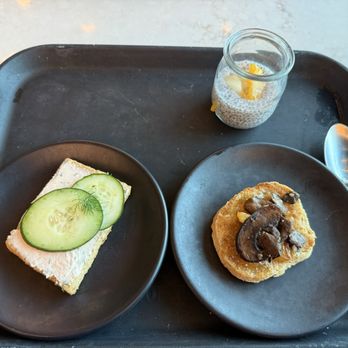 Chase Sapphire Lounge - Breakfast Items from the buffet, early Jan 2026 cwd - Airport Lounges Near Me - San Diego, California Chase Sapphire Lounge - Breakfast Items from the buffet, early Jan 2026 cwd - Airport Lounges Near Me - San Diego, California