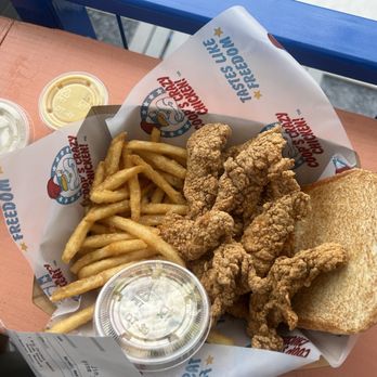 Coop's Crazy Chicken! - Big Chicken Basket - Chicken Shop Near Me - Greenville, South Carolina Coop's Crazy Chicken! - Big Chicken Basket - Chicken Shop Near Me - Greenville, South Carolina
