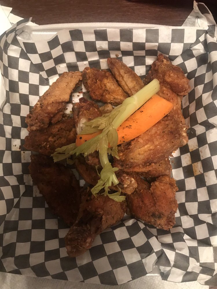 WINGPORIUM 50 Photos & 111 Reviews 1000 Islington Ave, Etobicoke