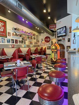 Cafe Manhattan by null