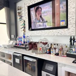 Aria Nail Bar - Bar station