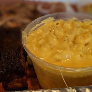 Hurtado Barbecue - Mac and Cheese - Barbeque Near Me - Arlington, Texas