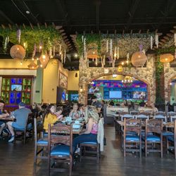 Aguacates Mexican Cantina