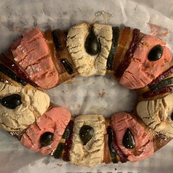 Rojo Bros Bakery - Rosca de reyes - Desserts Near Me - Los Angeles, California Rojo Bros Bakery - Rosca de reyes - Desserts Near Me - Los Angeles, California
