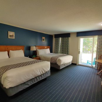 The Lodge At Jackson Village - Inside the room. Pretty large rooms. - Hotels Near Me - Jackson, New Hampshire The Lodge At Jackson Village - Inside the room. Pretty large rooms. - Hotels Near Me - Jackson, New Hampshire