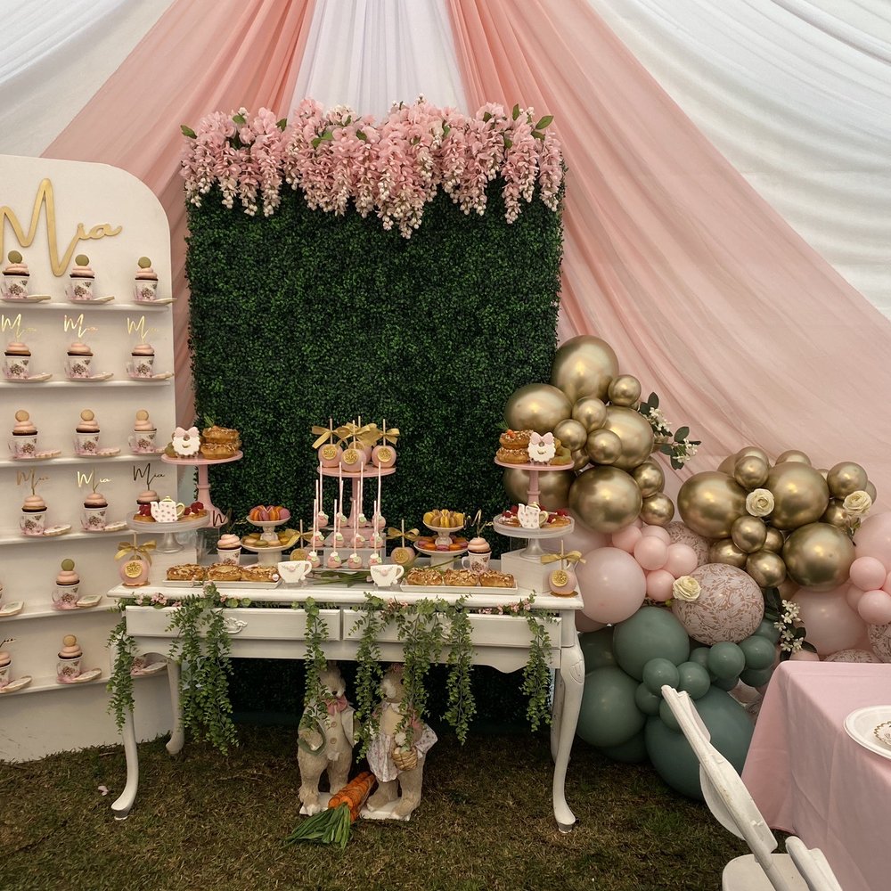 SweetMakery - a pink and gold dessert table - Desserts Near Me SweetMakery - a pink and gold dessert table - Desserts Near Me