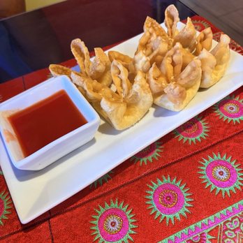 Kue's Cafe - Crab Rangoon which my Executive Chef wife says is the best she's ever had!! - Chinese Near Me - Dunedin, Florida Kue's Cafe - Crab Rangoon which my Executive Chef wife says is the best she's ever had!! - Chinese Near Me - Dunedin, Florida