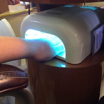 Tom's Nails - I like the table set up for gel nails, comfortable and easy to put the hand in. - Nail Salons Near Me - Downey, California