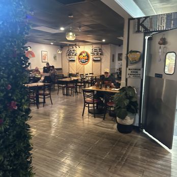 Boun Thai Kitchen - Dining room - Salad Near Me - Paradise, Nevada Boun Thai Kitchen - Dining room - Salad Near Me - Paradise, Nevada