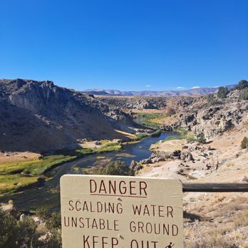 Hot Creek Geologic Site - Lakes Near Me - Mammoth Lakes, California
