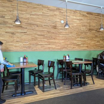 Pho 420 Saigon - Dining area - Vietnamese Near Me - Palisades Park, New Jersey