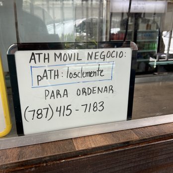 Los Clemente - Cash or ATH Móvil only... no plastic. You can also call and order takeout. - Food Trucks Near Me - Guaynabo, Puerto Rico