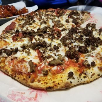 Pizza Land - Loaded Pizza and Wings - Pizza Near Me - Toronto, Ontario