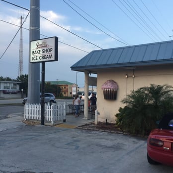 Sweet Savannah's - Ice Cream & Frozen Yogurt Near Me - Marathon, Florida Sweet Savannah's - Ice Cream & Frozen Yogurt Near Me - Marathon, Florida