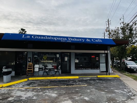 La Guadalupana bakery and cafe by null