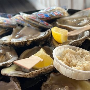 Clermont Oyster Bar - Oysters, of course. - Seafood Near Me - Clermont, Florida Clermont Oyster Bar - Oysters, of course. - Seafood Near Me - Clermont, Florida