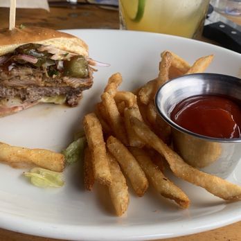 Twin Peaks - Burger and fries - Sports Bars Near Me - Fort Myers, Florida Twin Peaks - Burger and fries - Sports Bars Near Me - Fort Myers, Florida