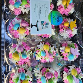 Maria's Cakes for all occasions - Easter cupcakes - Custom Cakes Near Me Maria's Cakes for all occasions - Easter cupcakes - Custom Cakes Near Me
