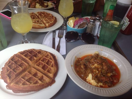 Horn's Eatery by null