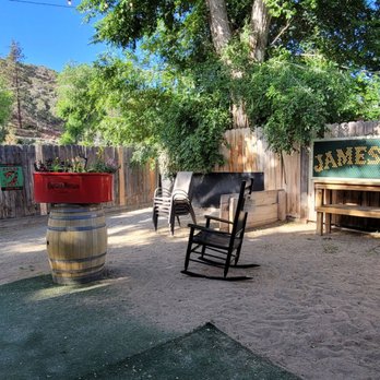 Chop 40 - Area to play outdoor games in the back - New American Near Me - Verdi, Nevada