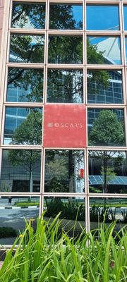 Oscar's @ Conrad Singapore Marina Bay by null