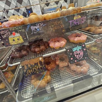 Devil & Angel Desserts - Mochi donut - Bubble Tea Near Me - Meridian, Idaho