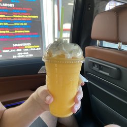 Big Ice Snow Shack - A small peach smoothie