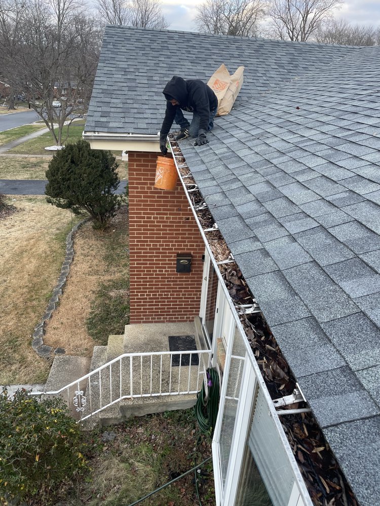 CARLOS RIVERA GUTTER CLEANING & DOWNSPOUT Arlington, Virginia