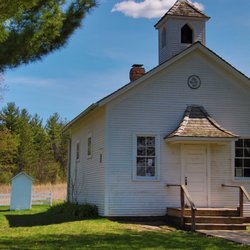 Leroy Oakes Forest Preserve - Pioneer Sholes School on the property