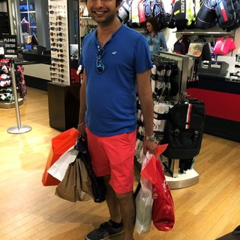 Williamsburg Premium Outlets - Shopping Centers Near Me - Williamsburg, Virginia