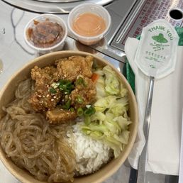 Garlic chicken cupbap Garlic chicken cupbap