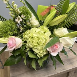 Davenport Florist - Anniversary Bouquet