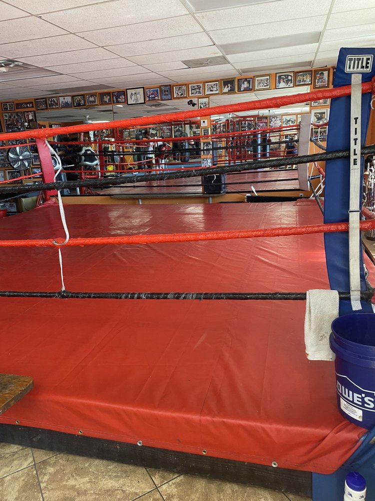 MADISON BOXING GYM Updated July 2024 15 Photos 9402 N Central Ave