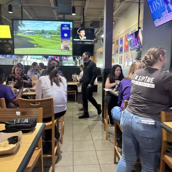 Buffalo Wild Wings - American Near Me - Bellevue, Nebraska