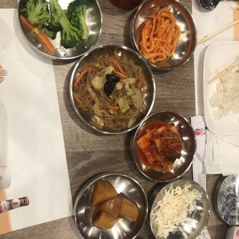 Vons Chicken - Banchan - Korean Near Me - Vallejo, California