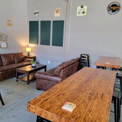 House of Hops - Relax with a beer in our family room