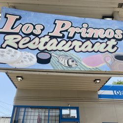 Los Primos Salvadorian Restaraunt - Los Primos store front.