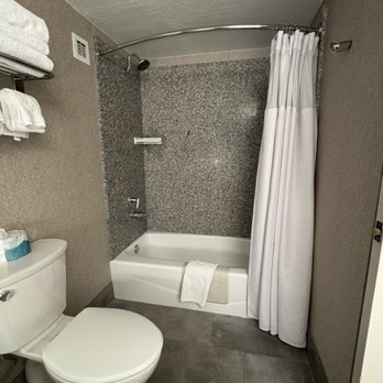 Circus Circus Reno - A Caesars Rewards Destination - Bathroom - Hotels Near Me - Reno, Nevada