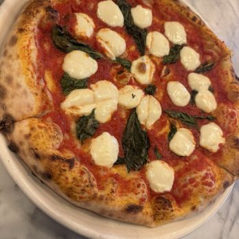 Vesuvio’s - Margarita Pizza - Italian Near Me - Orlando, Florida Vesuvio’s - Margarita Pizza - Italian Near Me - Orlando, Florida