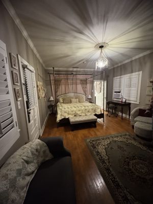 Fiddler's Inn by null