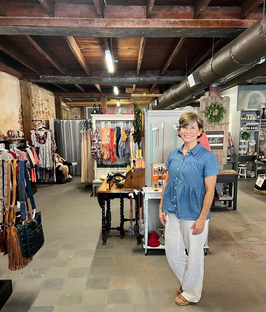 THE LIL’ FARMHOUSE MARKET Updated August 2024 120 Company St