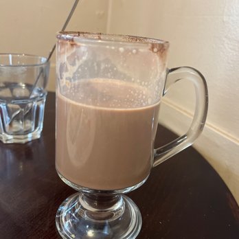 Queens Lane Coffee House - Dark hot chocolate - Coffee & Tea Near Me - Oxford, OXF Queens Lane Coffee House - Dark hot chocolate - Coffee & Tea Near Me - Oxford, OXF