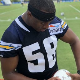 Autograph time