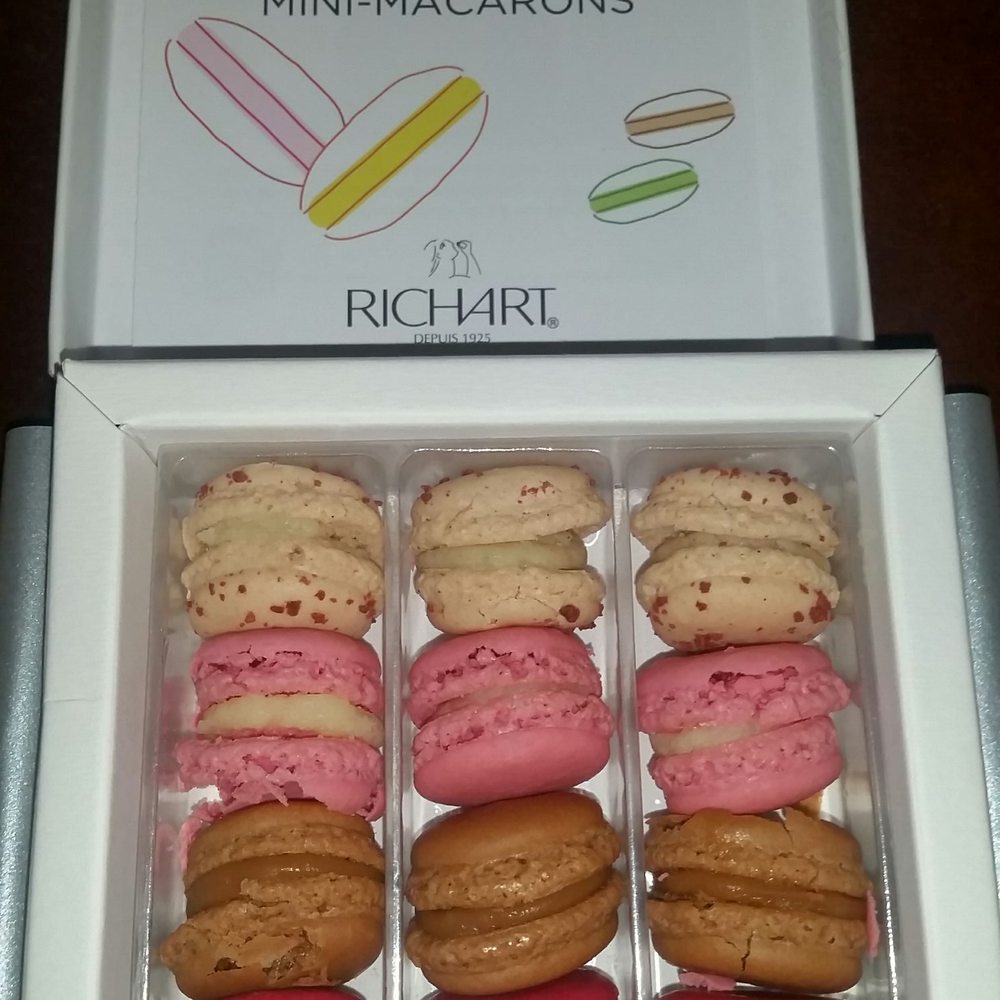 RICHART - Mini Macarons. - Macarons Near Me - Paris, 75 RICHART - Mini Macarons. - Macarons Near Me - Paris, 75