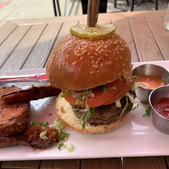 Moran's - Pubs Near Me - Hoboken, New Jersey