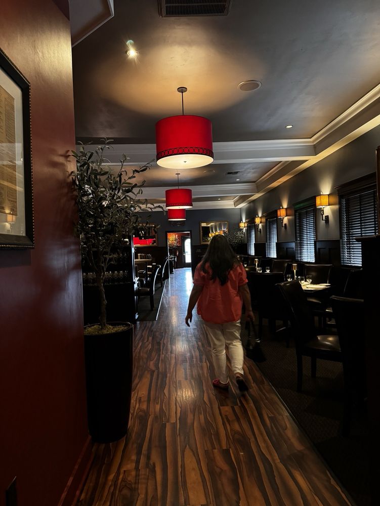 Stark’s Steak & Seafood - Photo 2