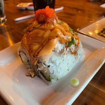 Fat Fish - Volcano Roll - Sushi Bars Near Me - Bountiful, Utah