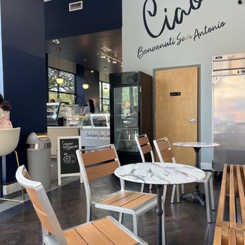 Paciugo Gelato Caffè - Sitting area - Gelato Near Me - San Antonio, Texas Paciugo Gelato Caffè - Sitting area - Gelato Near Me - San Antonio, Texas