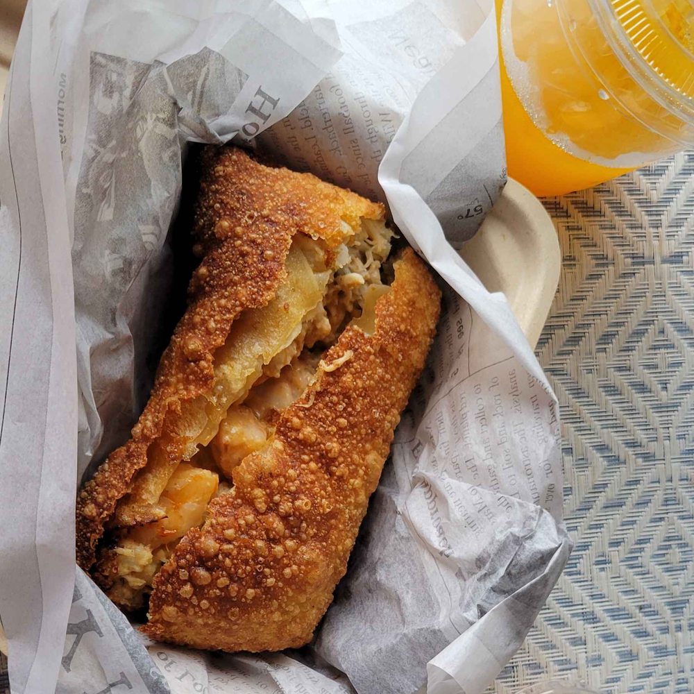 She B Cookin - Jumbo Lump Crab and Shrimp Eggroll + Mango Lemonade - Food Delivery Services Near Me She B Cookin - Jumbo Lump Crab and Shrimp Eggroll + Mango Lemonade - Food Delivery Services Near Me